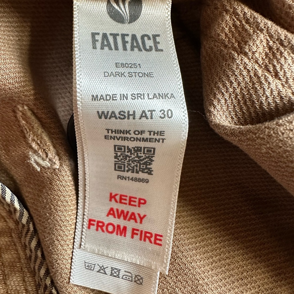 Fat Face•flat front shorts•men’s 32” waist•cotton blend•tan/neutral•garment dye - Picture 5 of 16